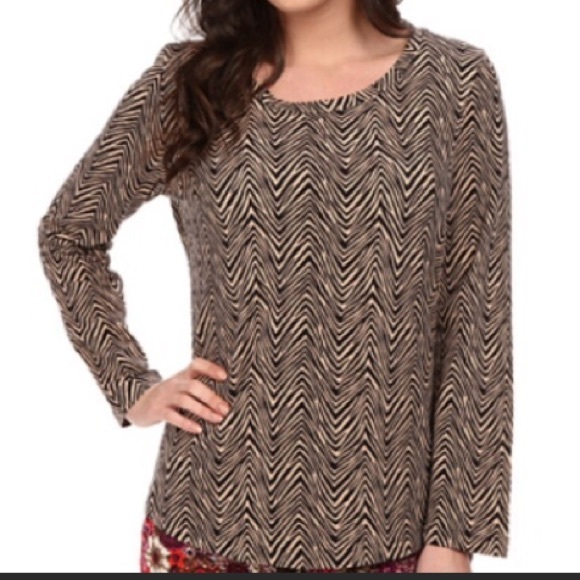 NWOT Vera Bradley Long Sleeve Zebra Print Tee Size Medium - Picture 1 of 8